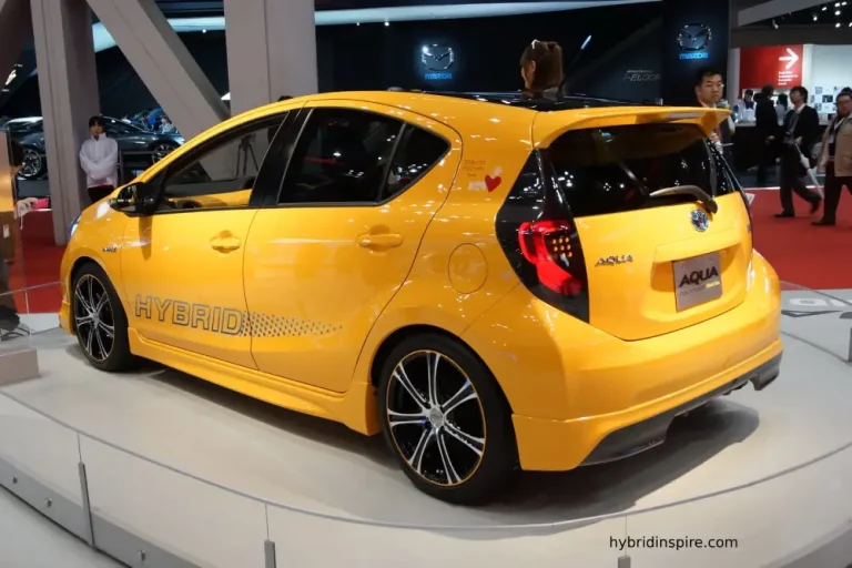Toyota Aqua Hybrid Car